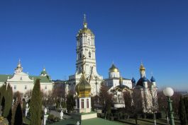Добавлен фоторепортаж из поездки в Почаевскую лавру