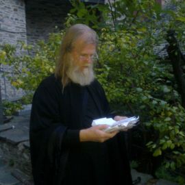 Чтение записок в Ватопедском монастыре Поездка отца Виктора на Афон. Октябрь 2014
