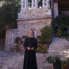 В монастыре Дохиар находится икона Божьей Матери «Скоропослушница» Поездка отца Виктора на Афон. Октябрь 2014