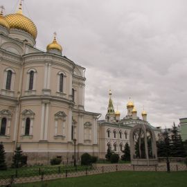 Новодевичий монастырь, Санкт-Петербург Паломническая поездка к святыням Санкт-Петербурга