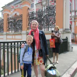 Самому маленькому паломнику харьковской группы (в люльке) 4 месяца от роду Паломническая поездка к святыням Санкт-Петербурга