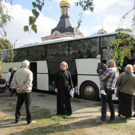 Посадка в автобус Паломническая поездка к мощам святителя Спиридона и блаженной Матроны